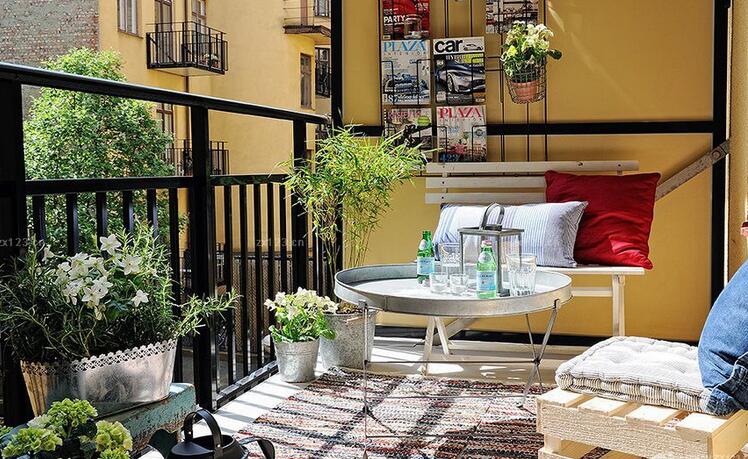 新型陽臺護欄裝修效果圖