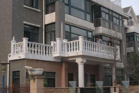 陽臺欄桿用什么材質好?