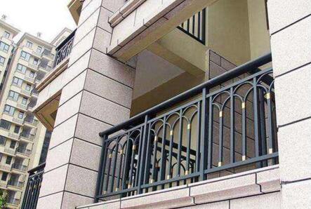 鋅鋼陽臺護欄效果圖