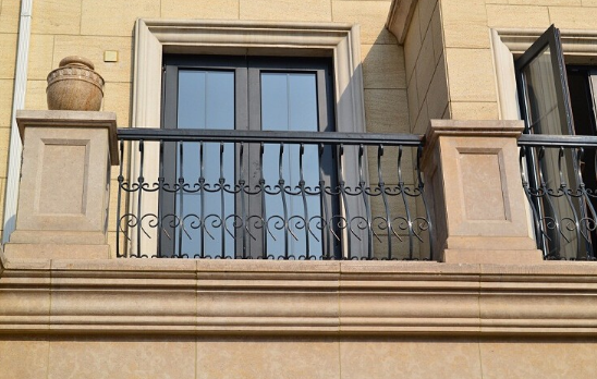 鐵藝陽臺護欄材質的質量好不好