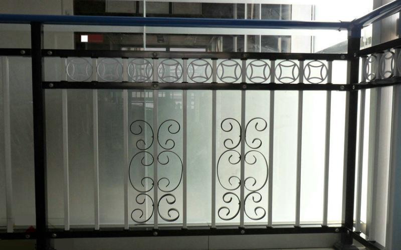 陽臺(tái)護(hù)欄裝修效果圖