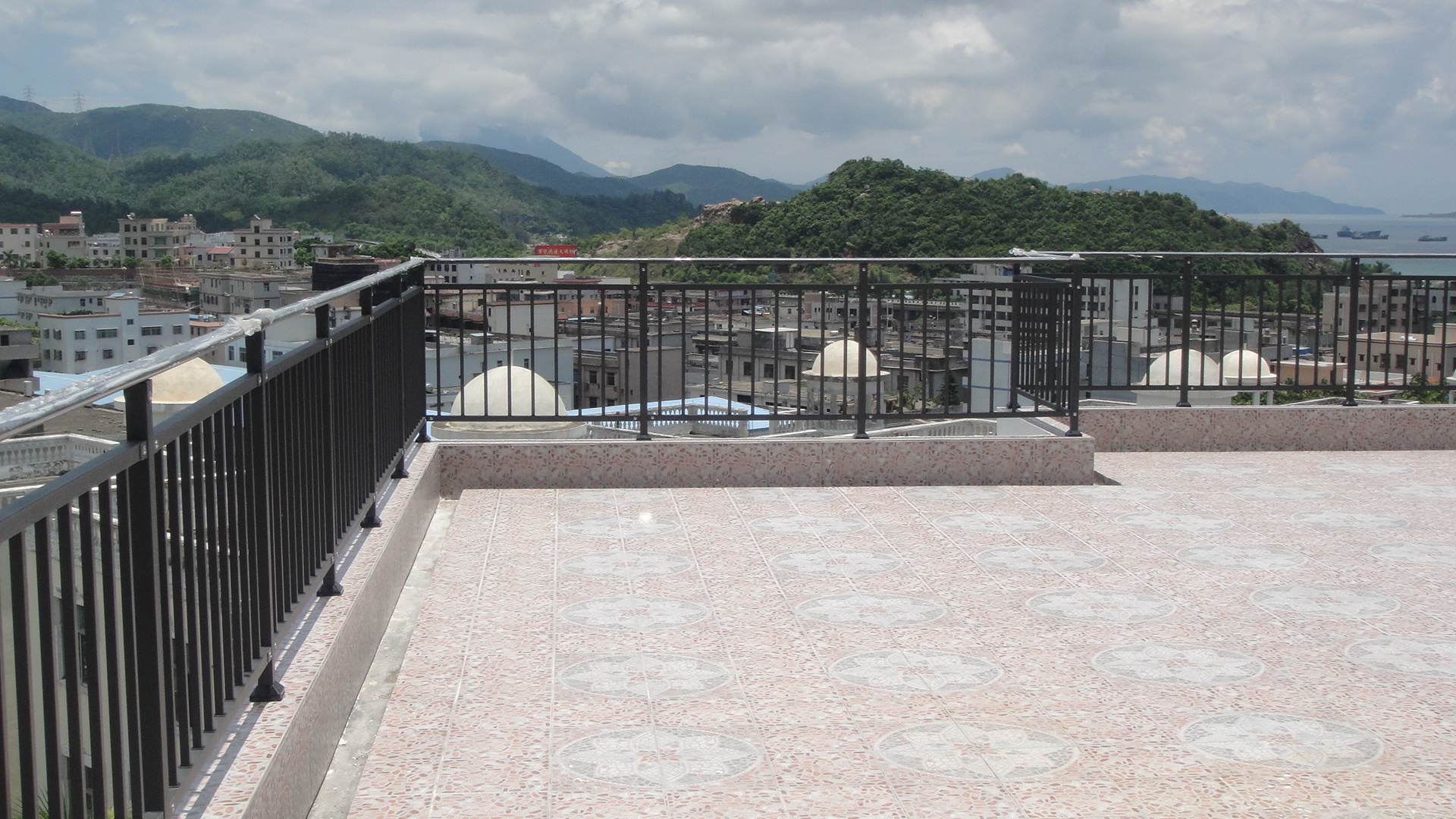 鋅鋼陽臺護欄的材料以及規格有哪些？