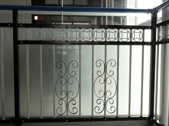 組裝護(hù)欄怎樣組裝起來(lái)的?